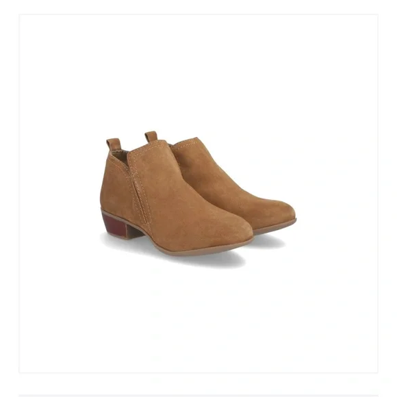 Layla Suede Booties